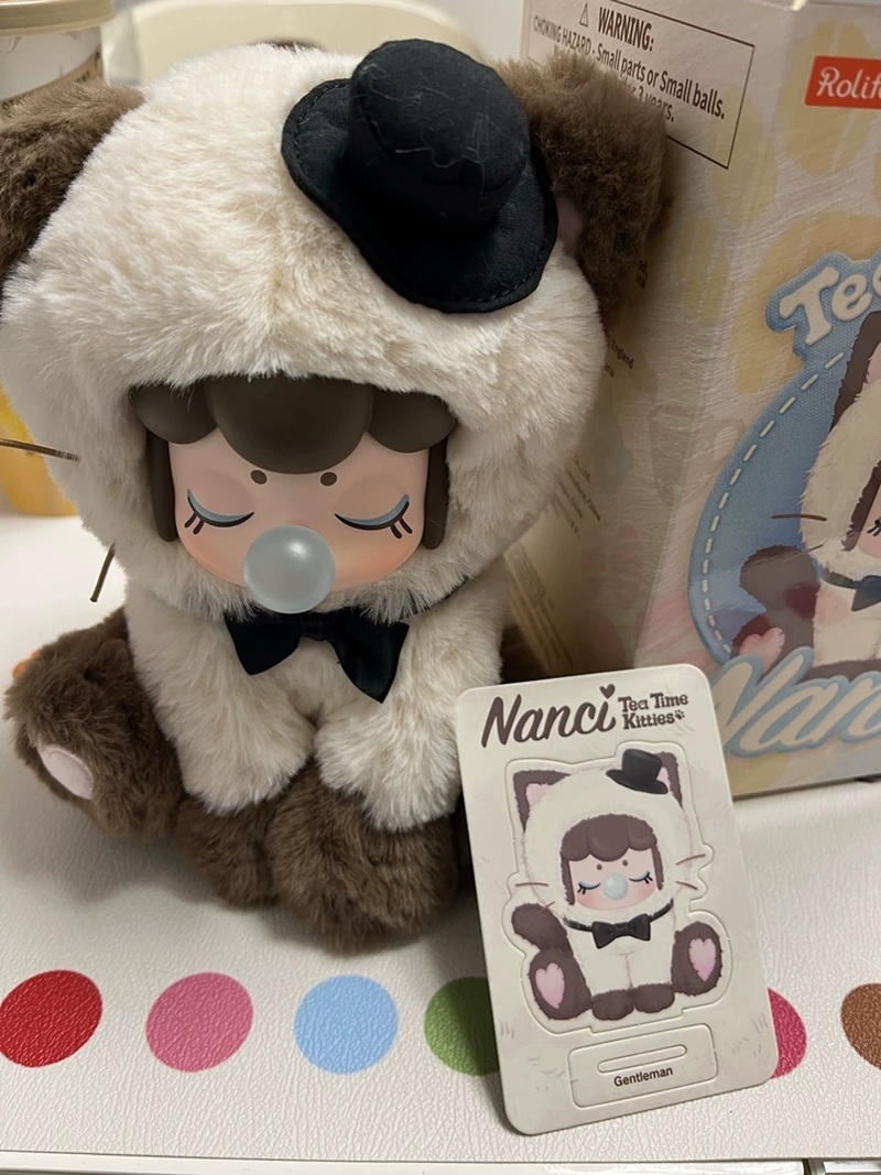 Op voorraad Nanci Pluche Blind - Vinyl Figure Blank recensie en prijs